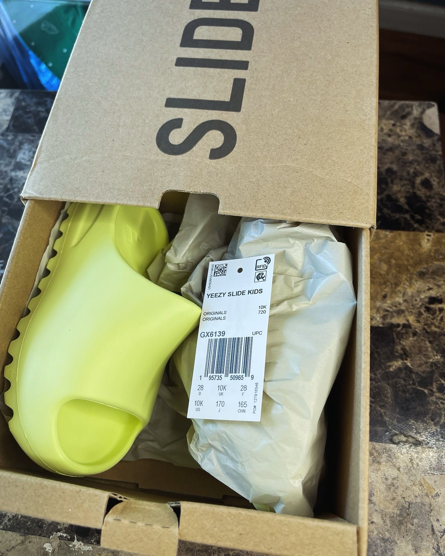 Adidas Yeezy slide Glow Green (kids)